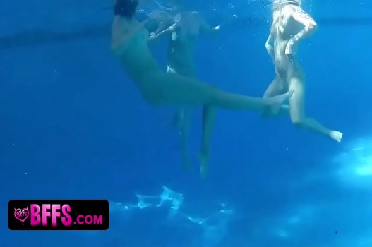 Lesbian Jav Vietsub Mẹ Y Tá Liếm Bướm Con Nứng Vào Lồn Lesbian Jav Vietsub Mẹ Y Tá Liếm Bướm Con Nứng Vào Lồn
