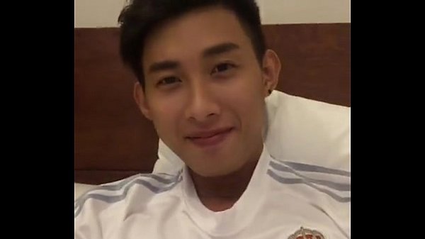 Sex Gay Online Khoe Cặc To Dài Khiến Em Bot Sướng Mê